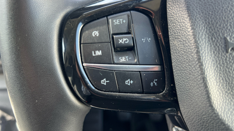 Ford Transit Custom 300 L1 Diesel Fwd 2.0 EcoBlue 136ps H1 Van Limited